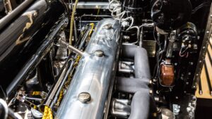 STIMAC Karosserietechnik Werkstatt - Innenansicht Rolls Royce Motor